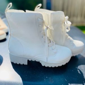 Women’s size 12 boots!